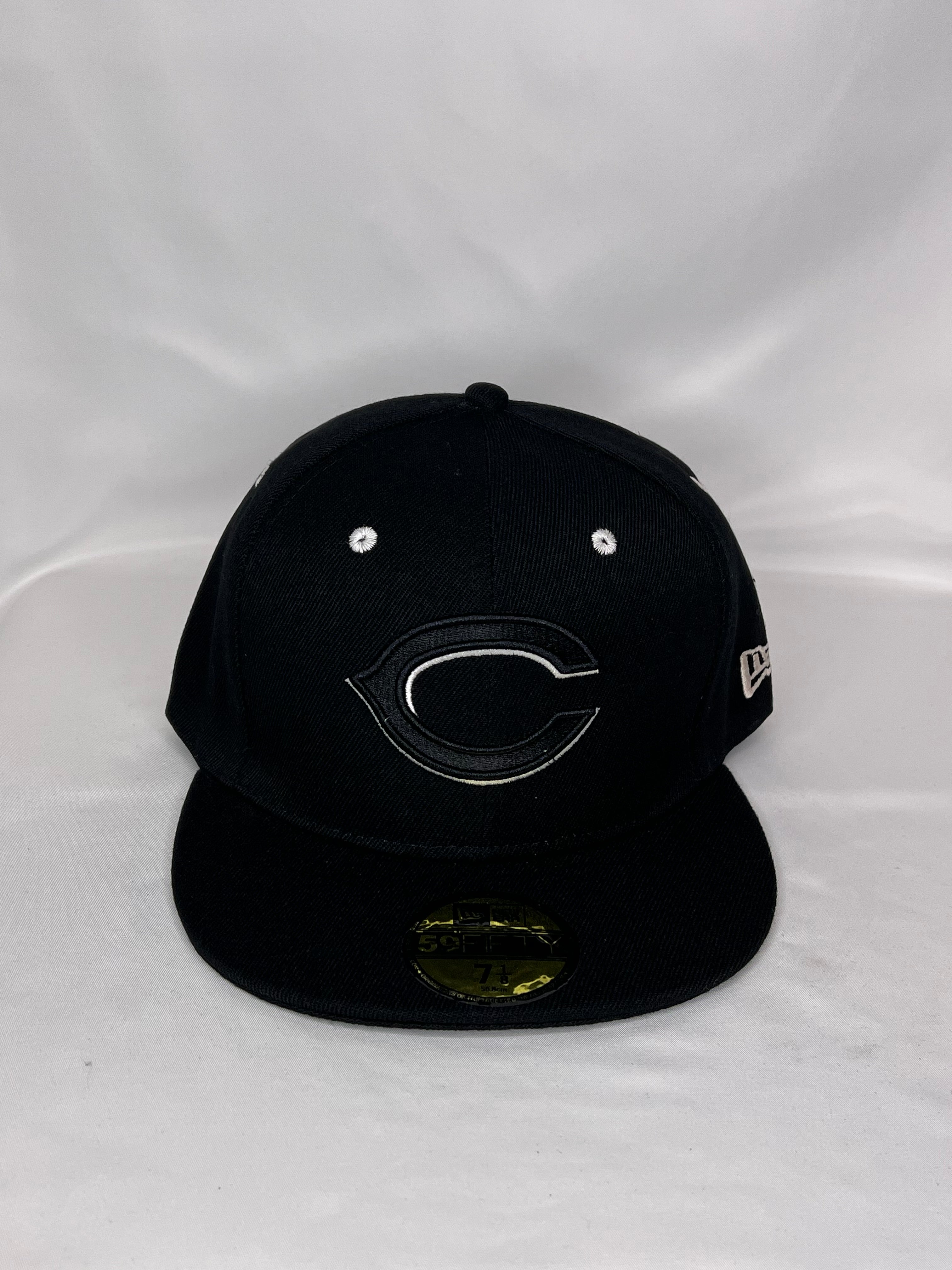 Cincinatti Reds MLB New Era 59FIFTY Fitted Hat Cincinatti Logo Underbrim