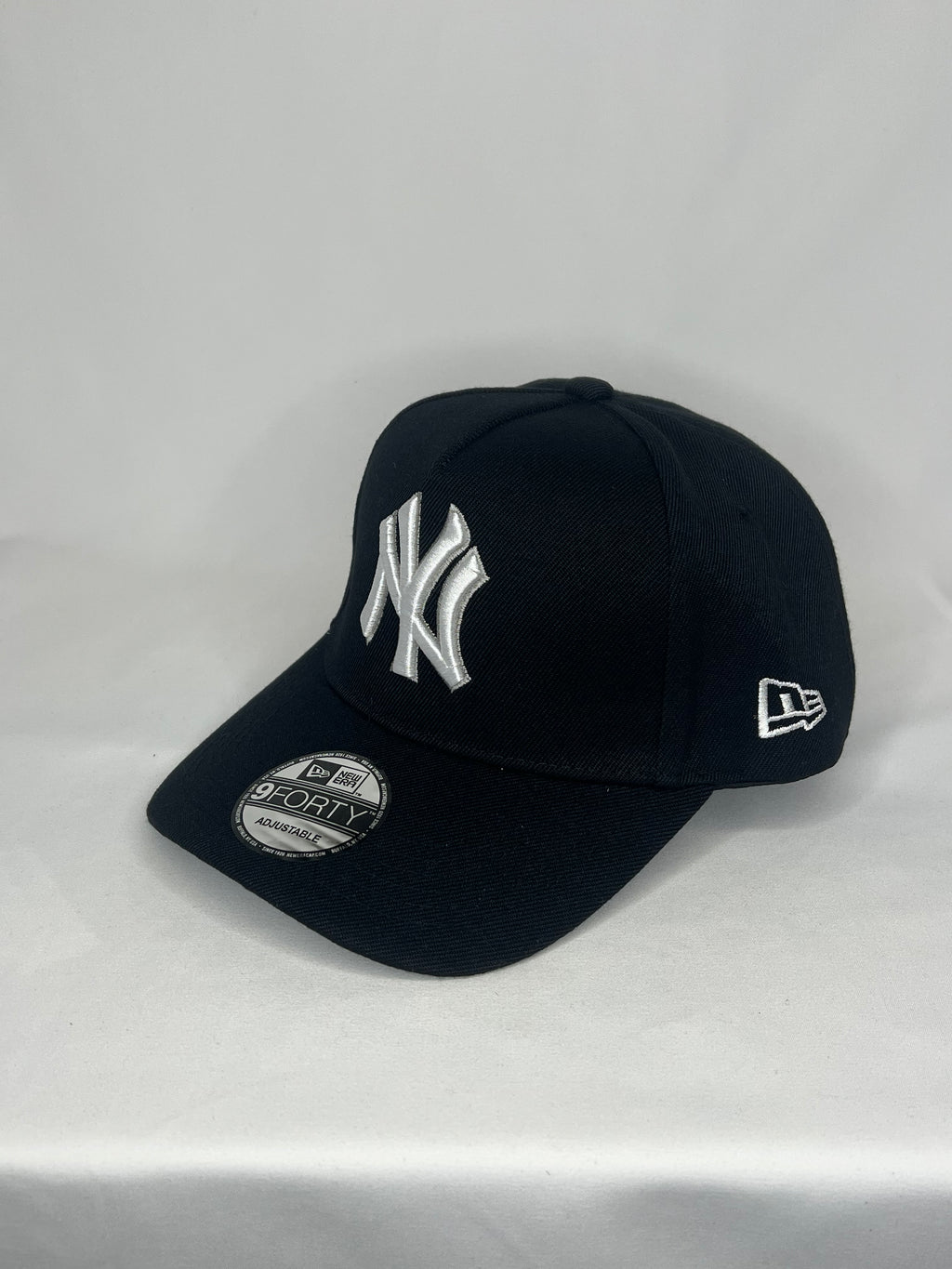 New York Yankees MLB New Era 9Forty A-Frame Snapback 2000 Subway Series