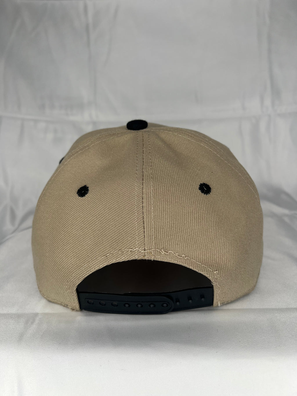 Atlanta Braves MLB New Era 9Forty  A-Frame Snapback 1996 World Series Patch - Beige & Black Edition