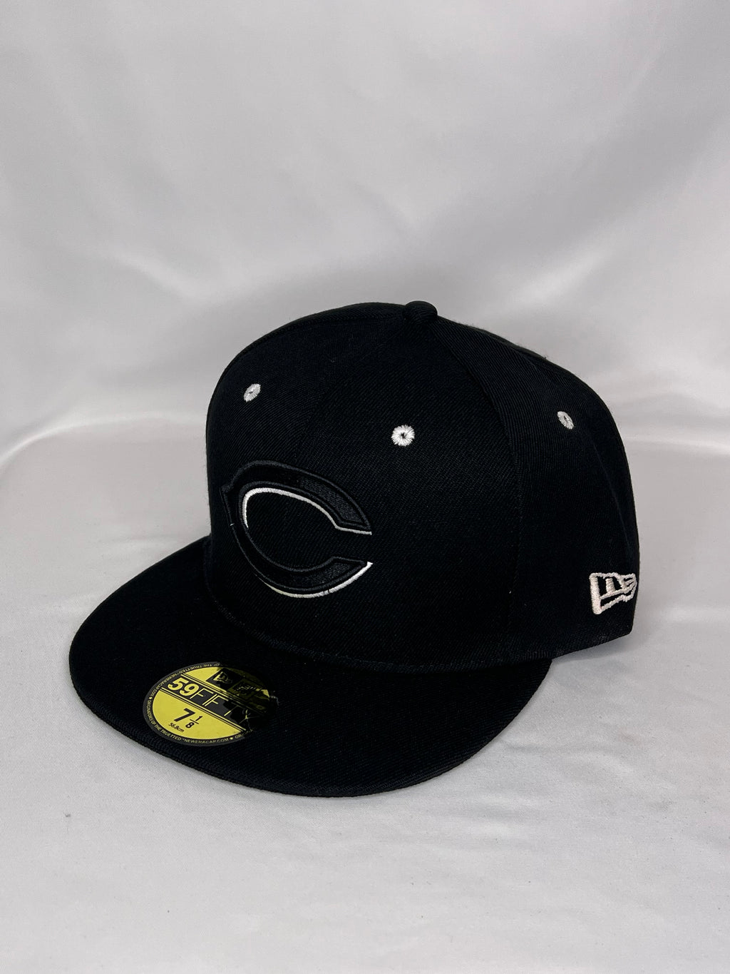 Cincinatti Reds MLB New Era 59FIFTY Fitted Hat Cincinatti Logo Underbrim