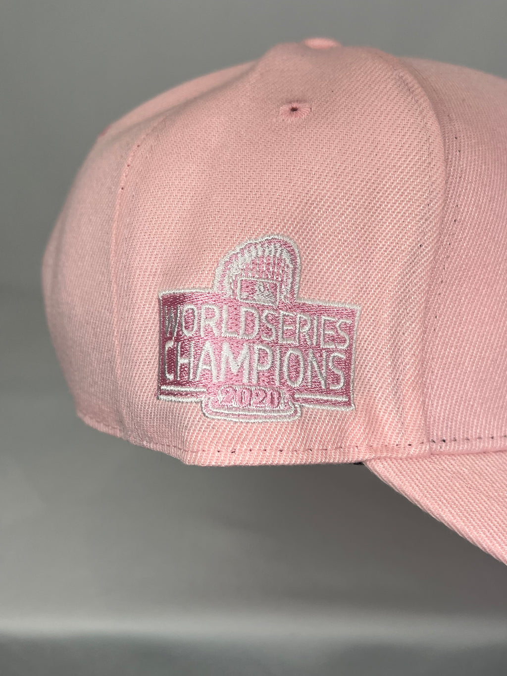 Los Angeles Dodgers MLB New Era 9Forty A-Frame Snapback 2020 World Series Champions Patch - Pink