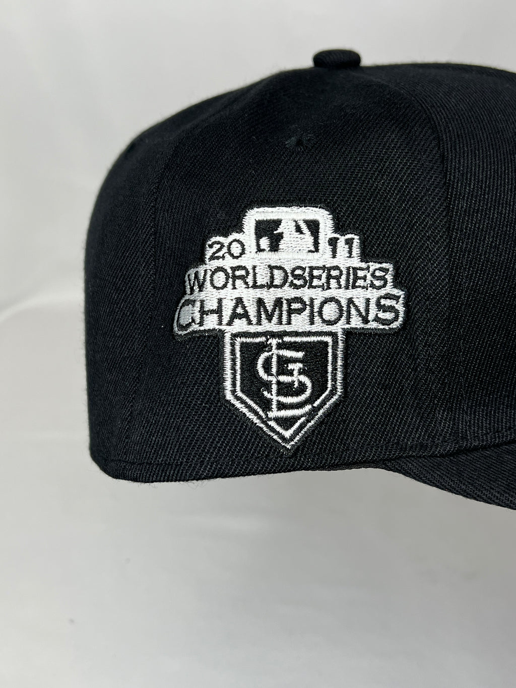St. Louis Cardinals MLB New Era 59FIFTY Fitted Hat 2011 World Series Champions Patch