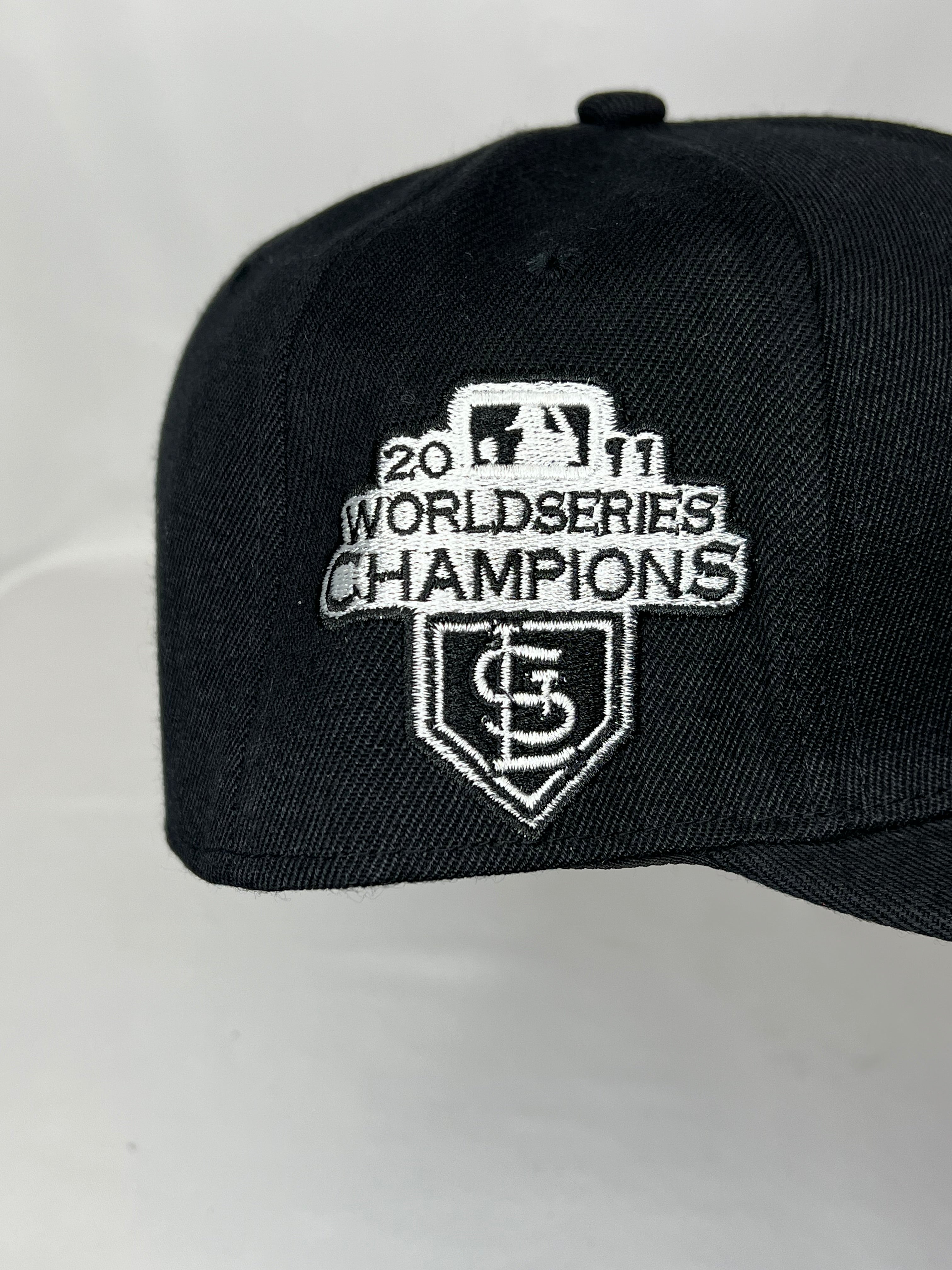St. Louis Cardinals MLB New Era 59FIFTY Fitted Hat 2011 World Series Champions Patch
