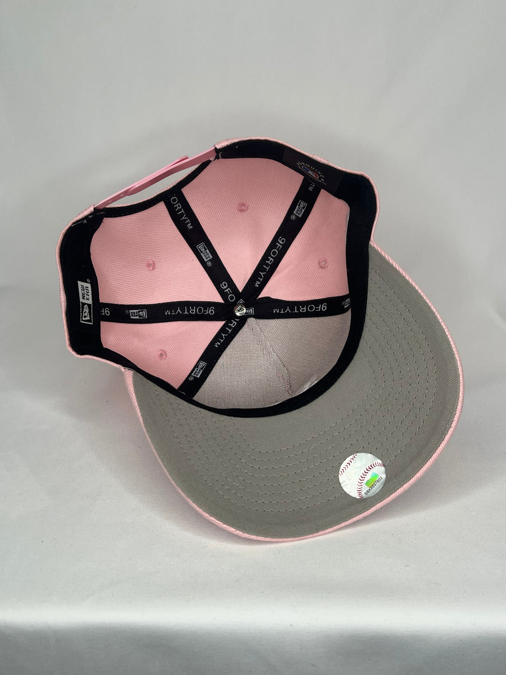 Los Angeles Dodgers MLB New Era 9Forty A-Frame Snapback 2020 World Series Champions Patch - Pink