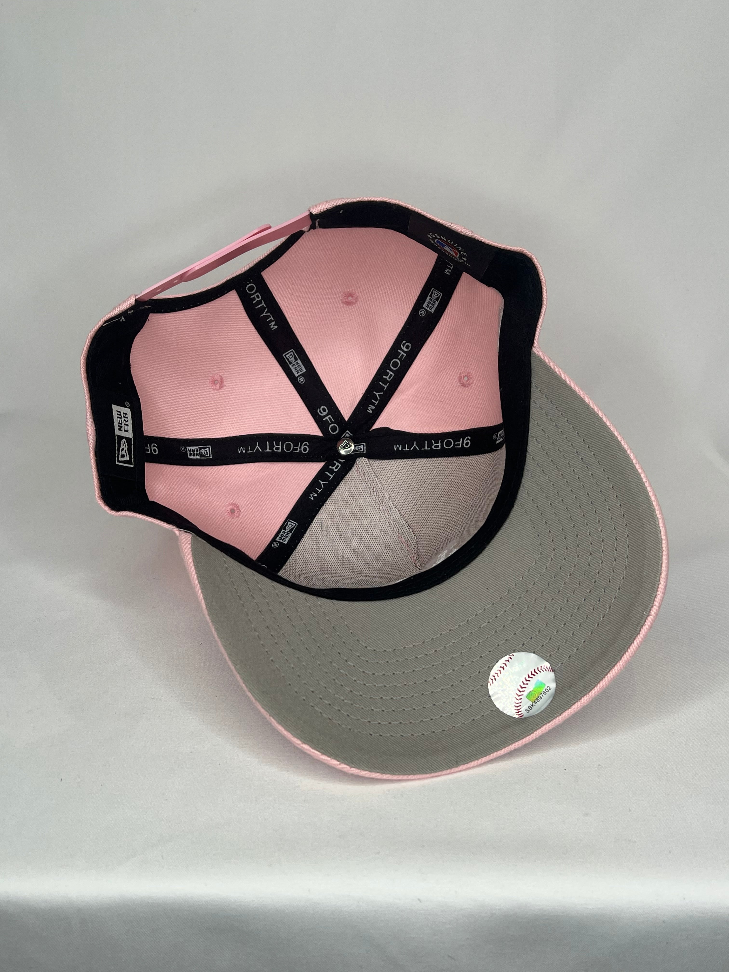 Los Angeles Dodgers MLB New Era 9Forty A-Frame Snapback 2020 World Series Champions Patch - Pink