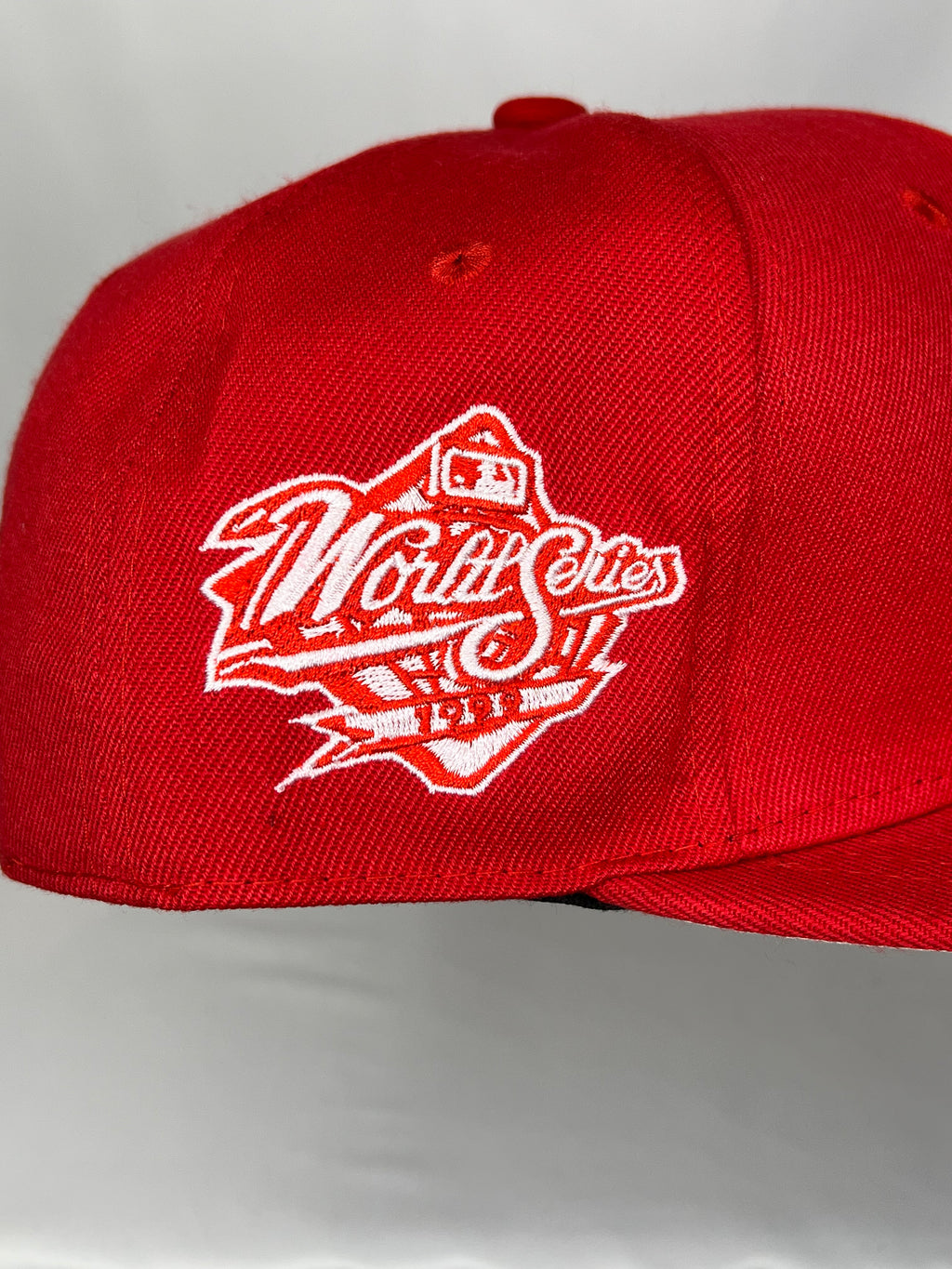 New York Yankees MLB New Era 59FIFTY Fitted Hat 1999 World Series Patch