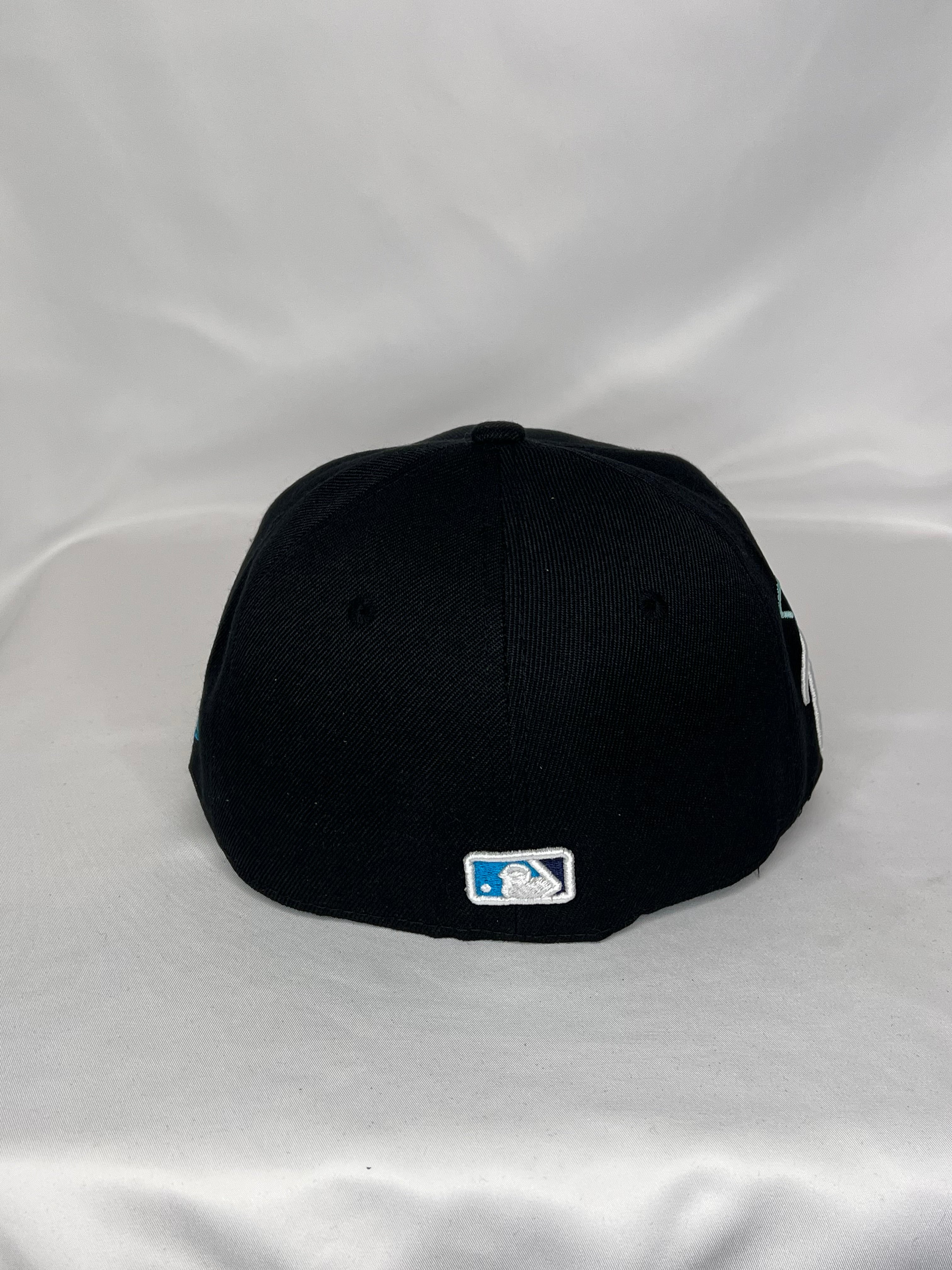 Toronto Blue Jays MLB New Era 59FIFTY Fitted Hat Logo Patch