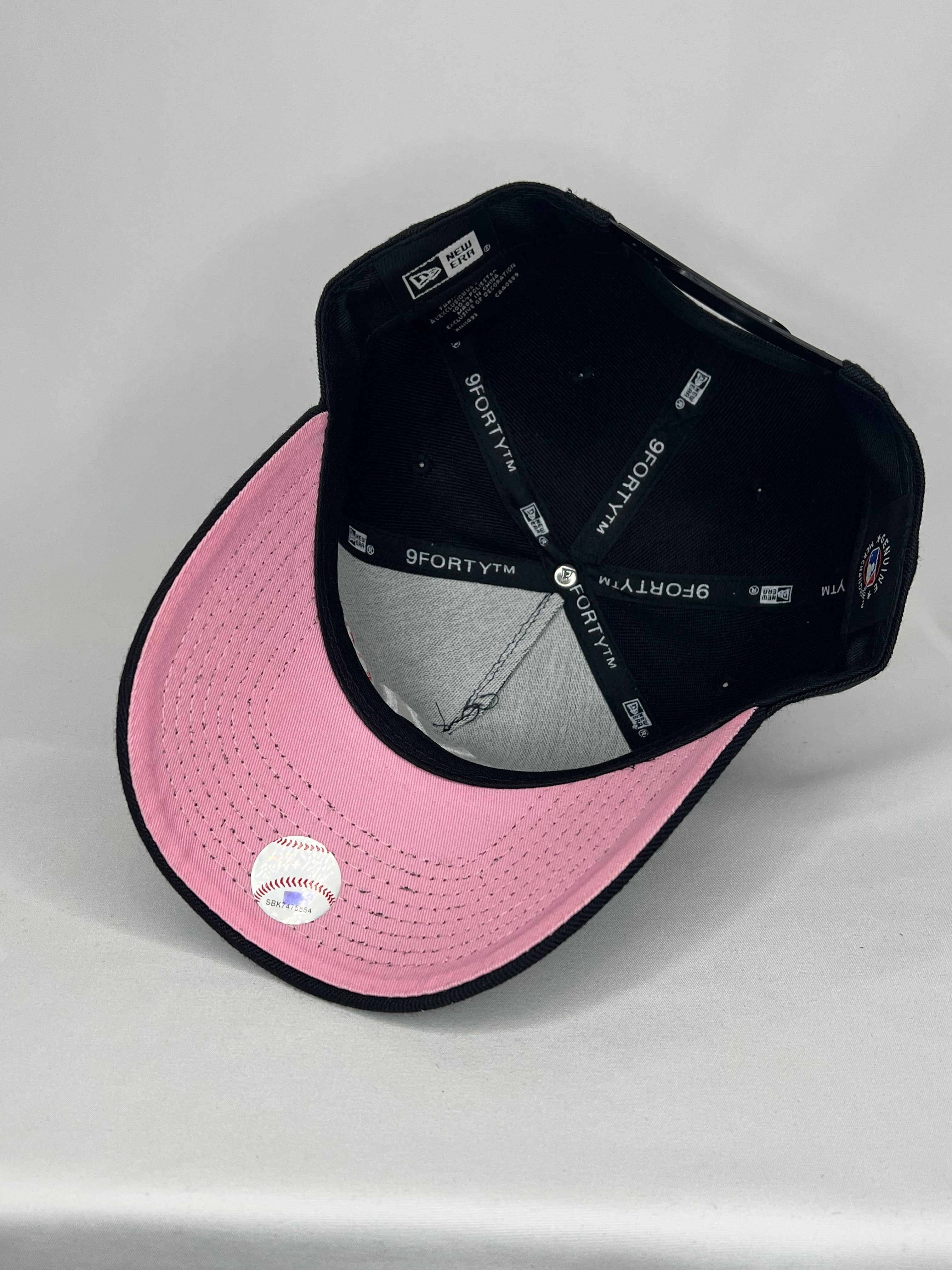 New York Yankees MLB New Era 9Forty A-Frame Snapback Heart Edition - Black