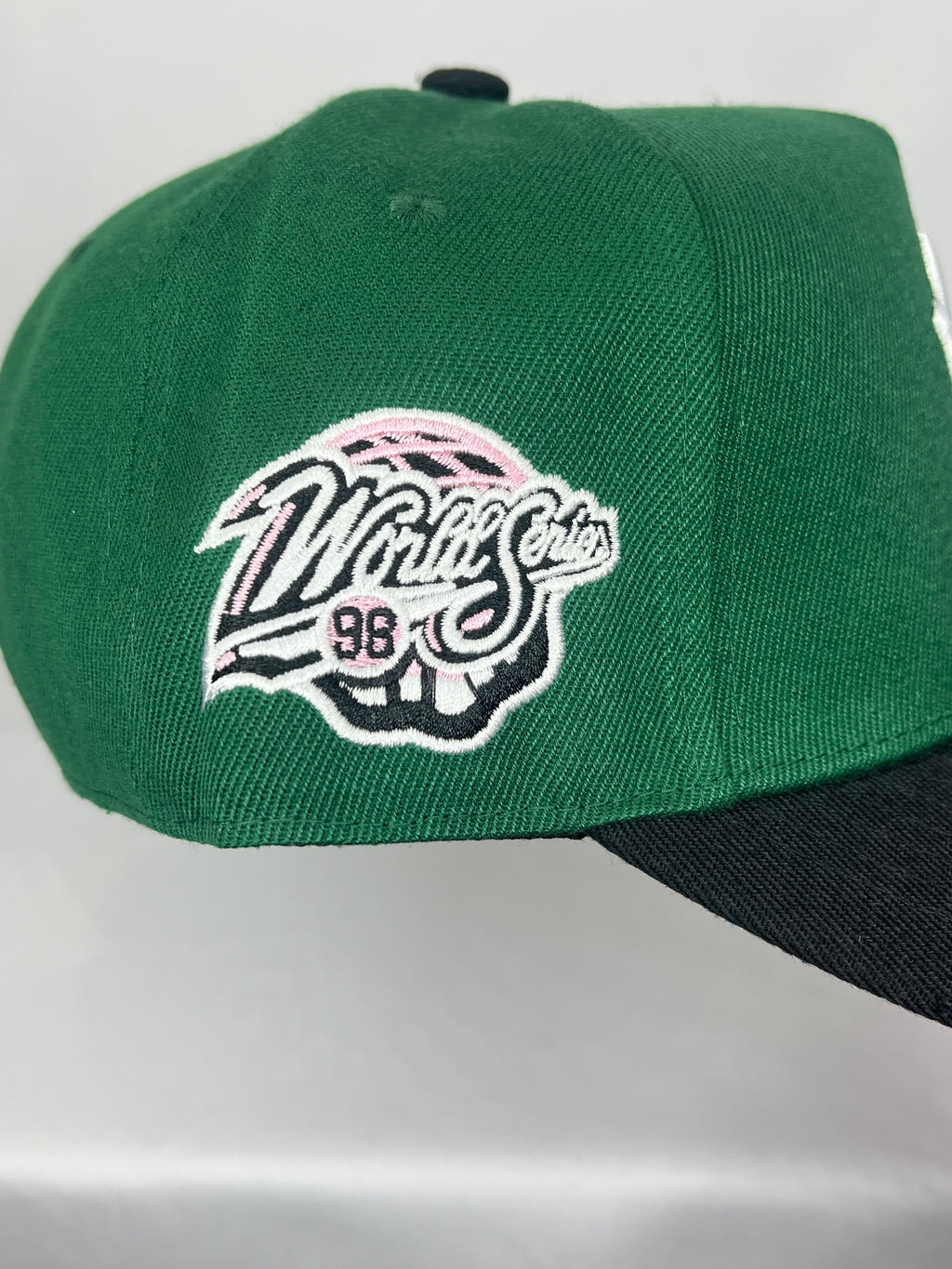 New York Yankees MLB New Era 9Forty A-Frame Snapback 1998 World Series Patch