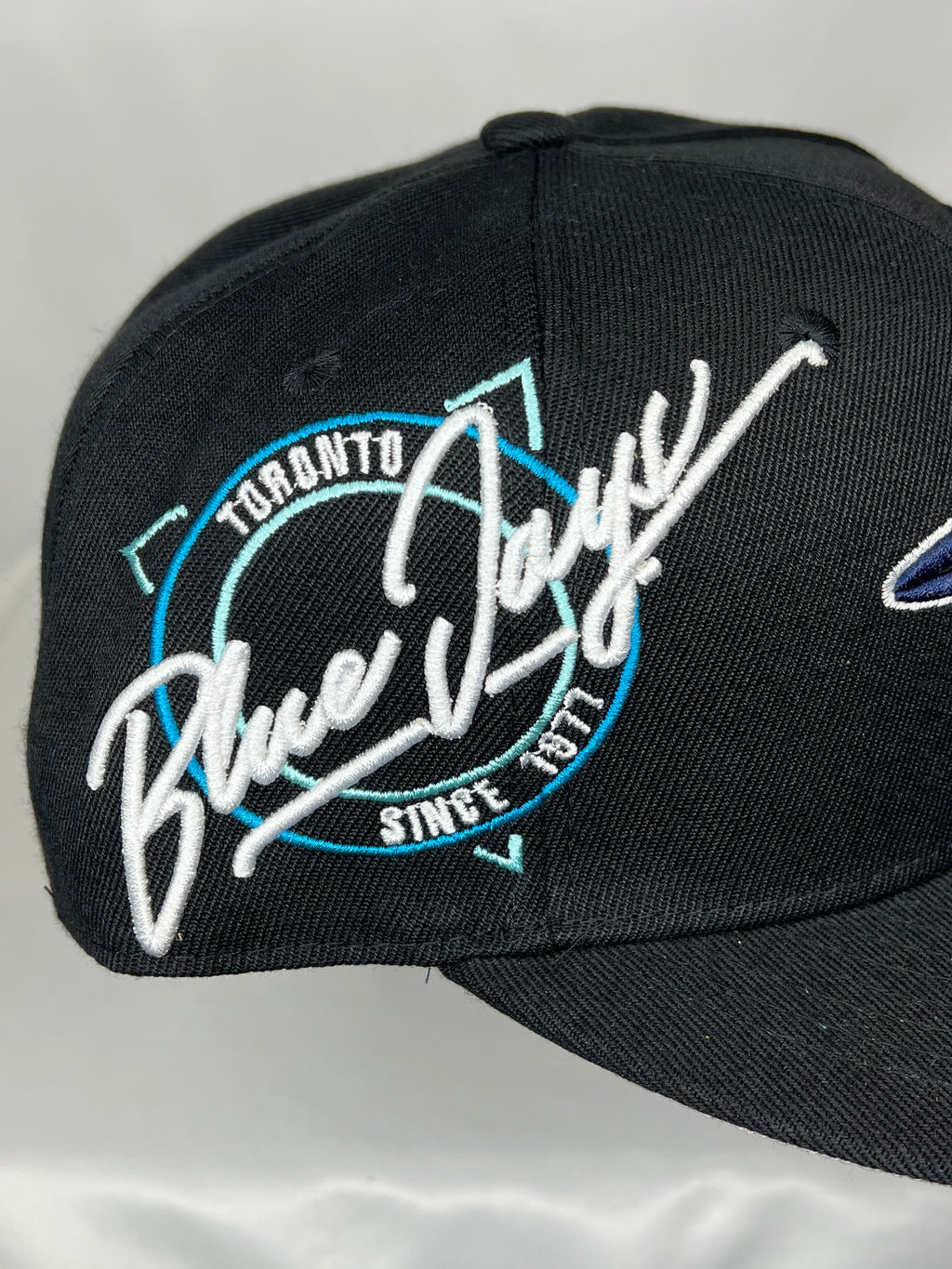 Toronto Blue Jays MLB New Era 59FIFTY Fitted Hat Logo Patch