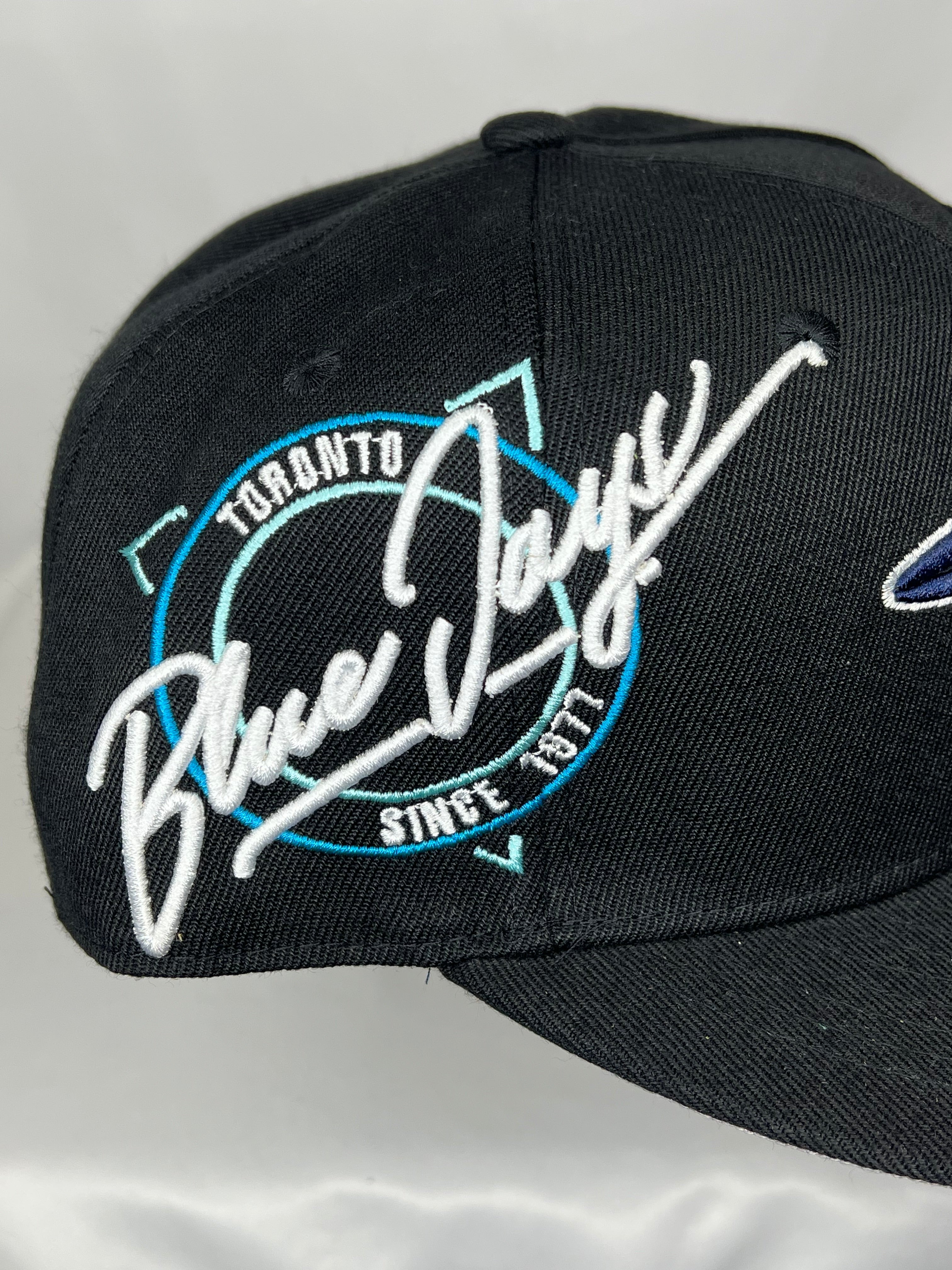 Toronto Blue Jays MLB New Era 59FIFTY Fitted Hat Logo Patch