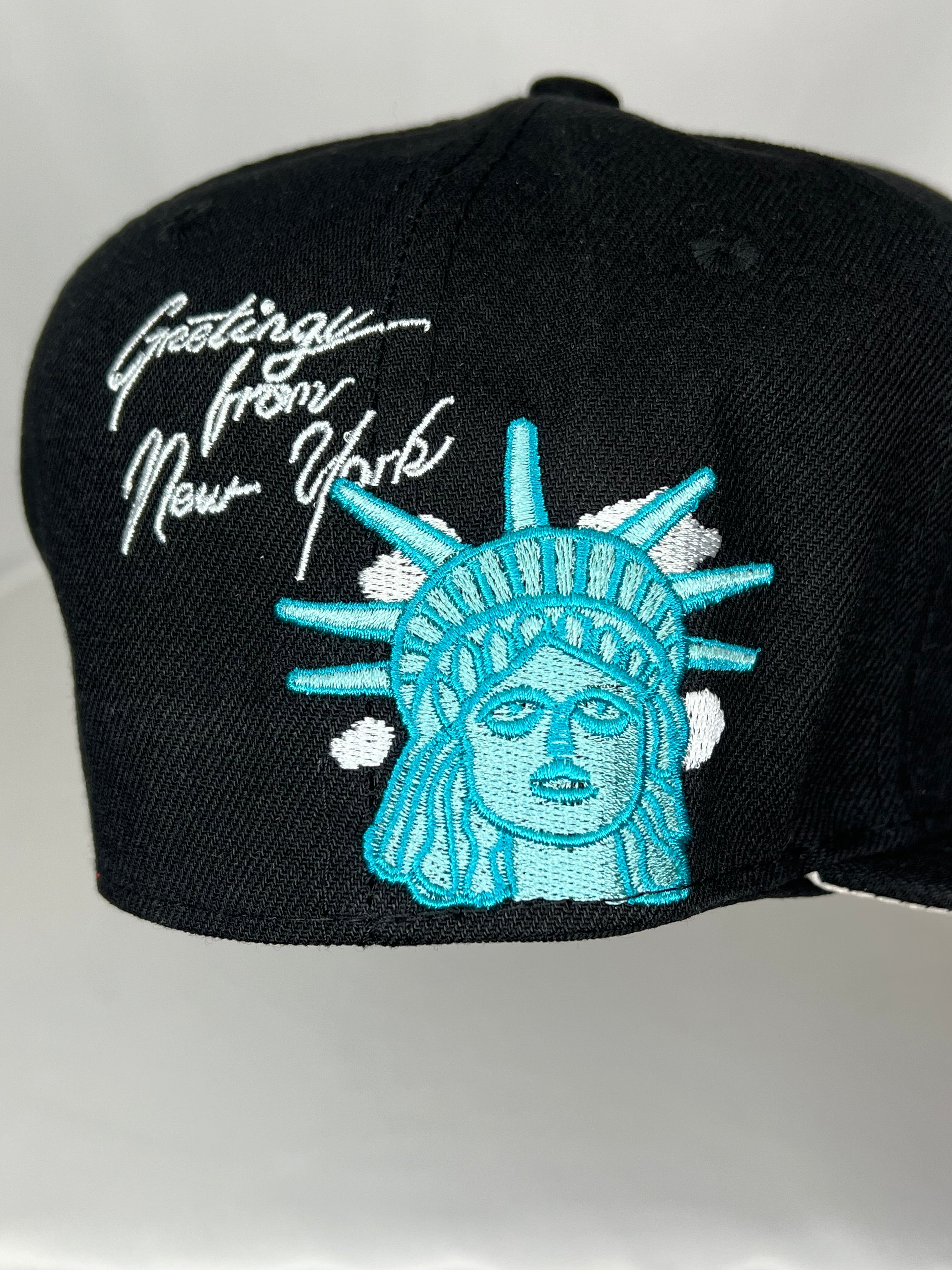 New York Yankees MLB New Era 59FIFTY Fitted Hat Statue Of Liberty Patch