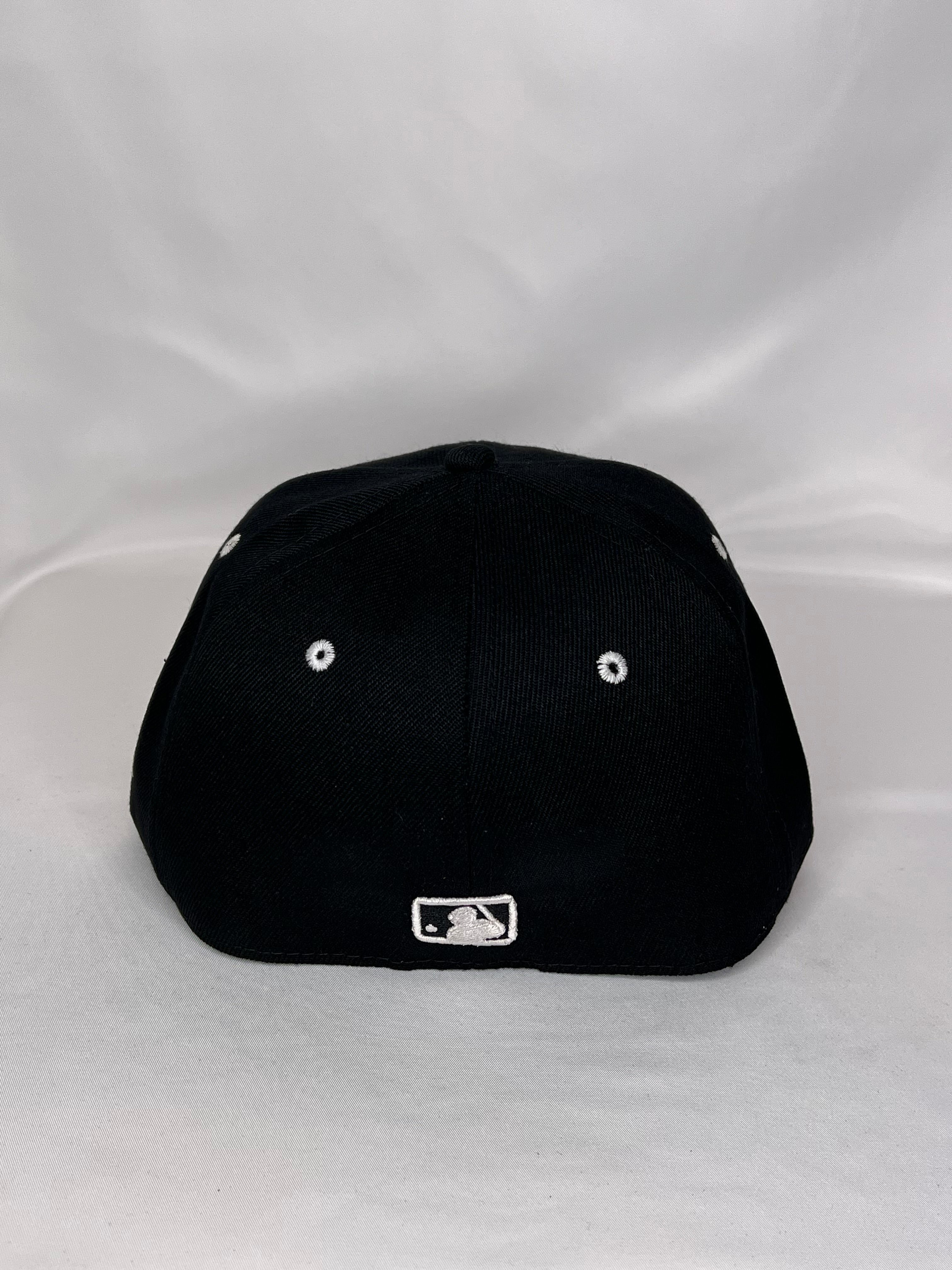 Cincinatti Reds MLB New Era 59FIFTY Fitted Hat Cincinatti Logo Underbrim