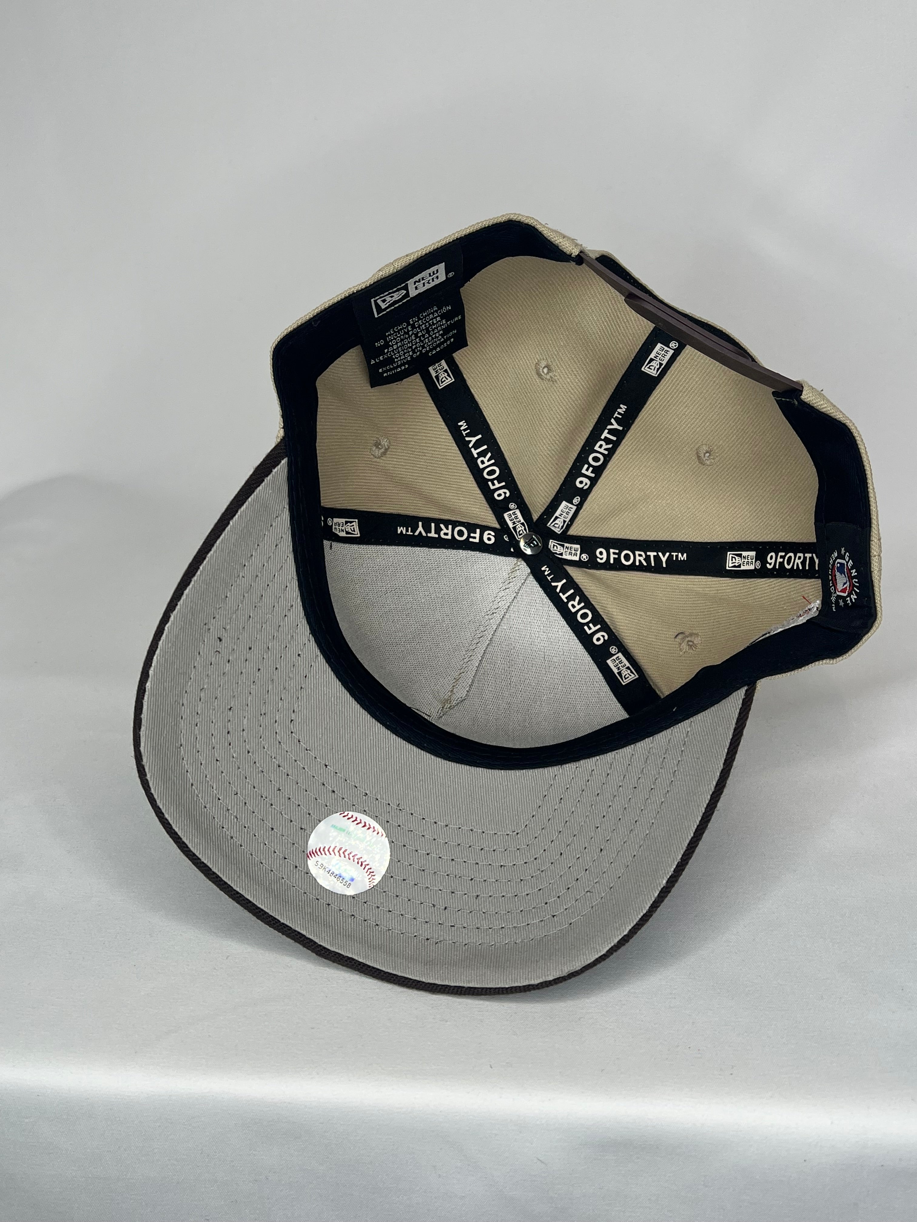 New York Yankees MLB New Era 9Forty A-Frame Snapback 1998 World Series Patch