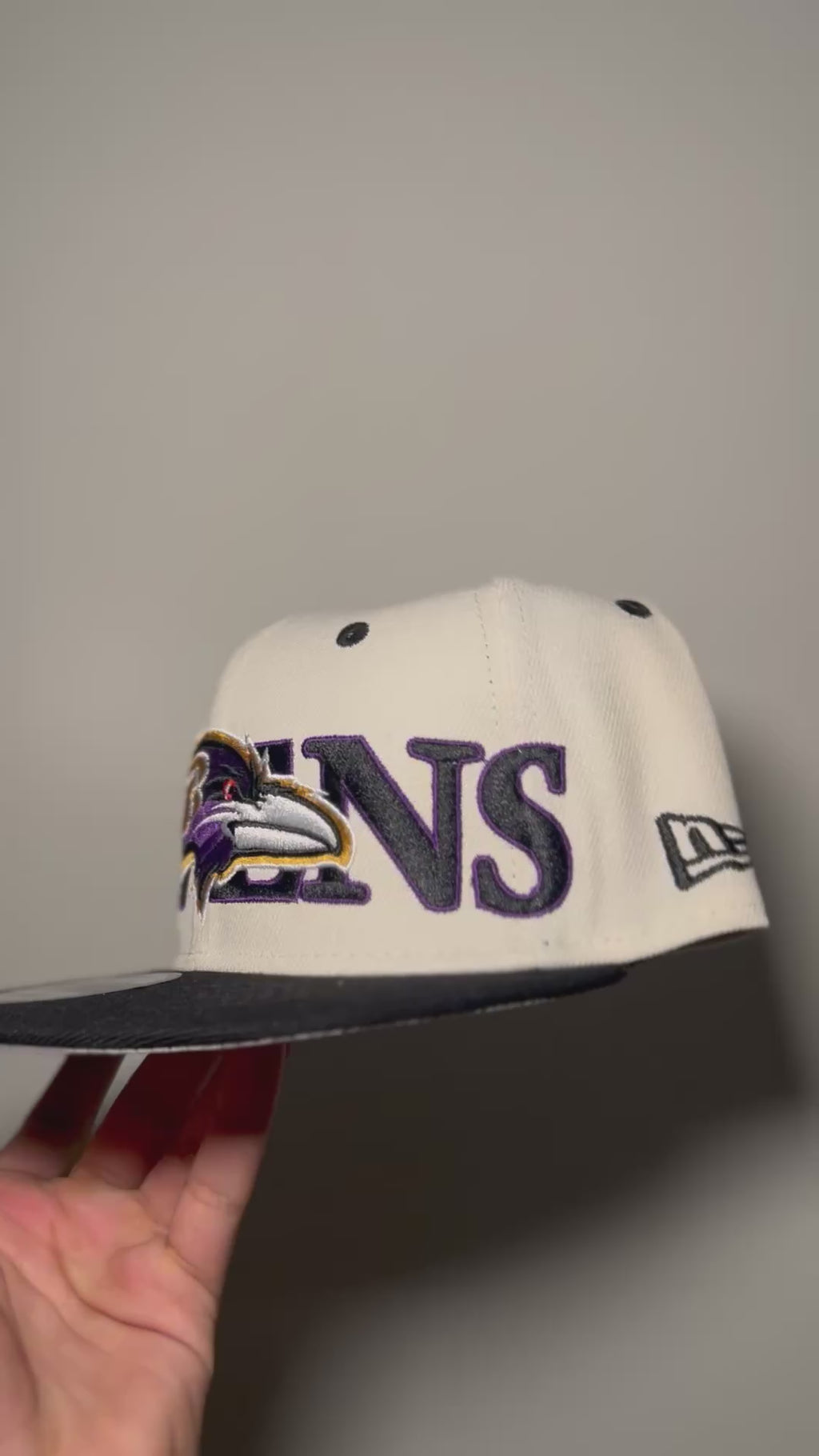 New Era Exclusive 9Fifty Snapback | White & Black Baltimore Ravens Edition