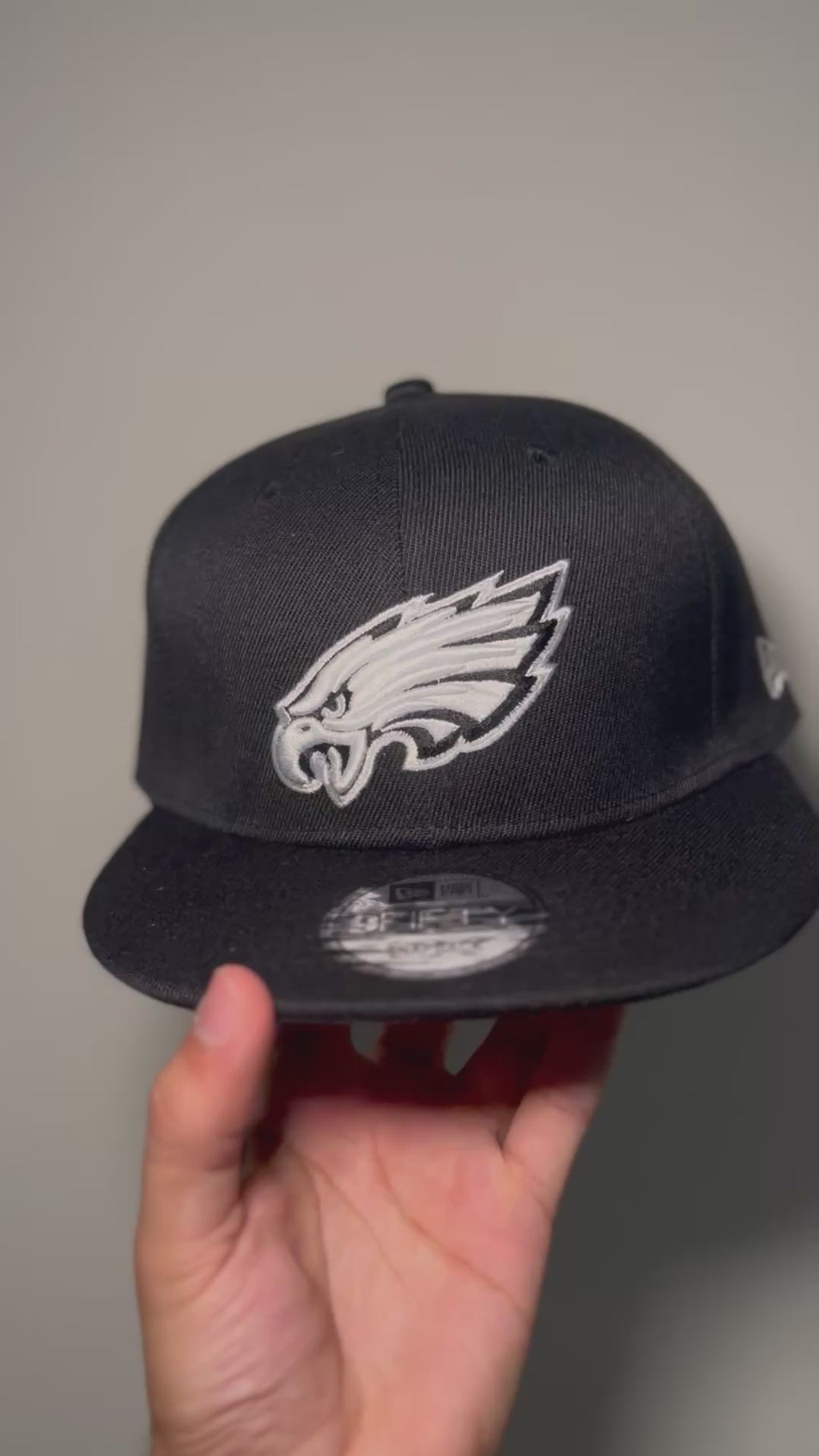 New Era Exclusive 9Fifty Snapback | Black Philadelphia Eagles Edition