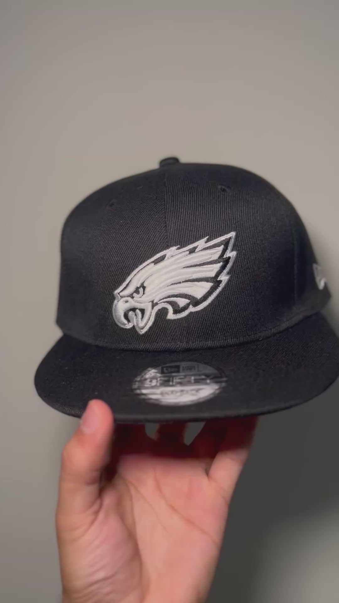 New Era Exclusive 9Fifty Snapback | Black Philadelphia Eagles Edition
