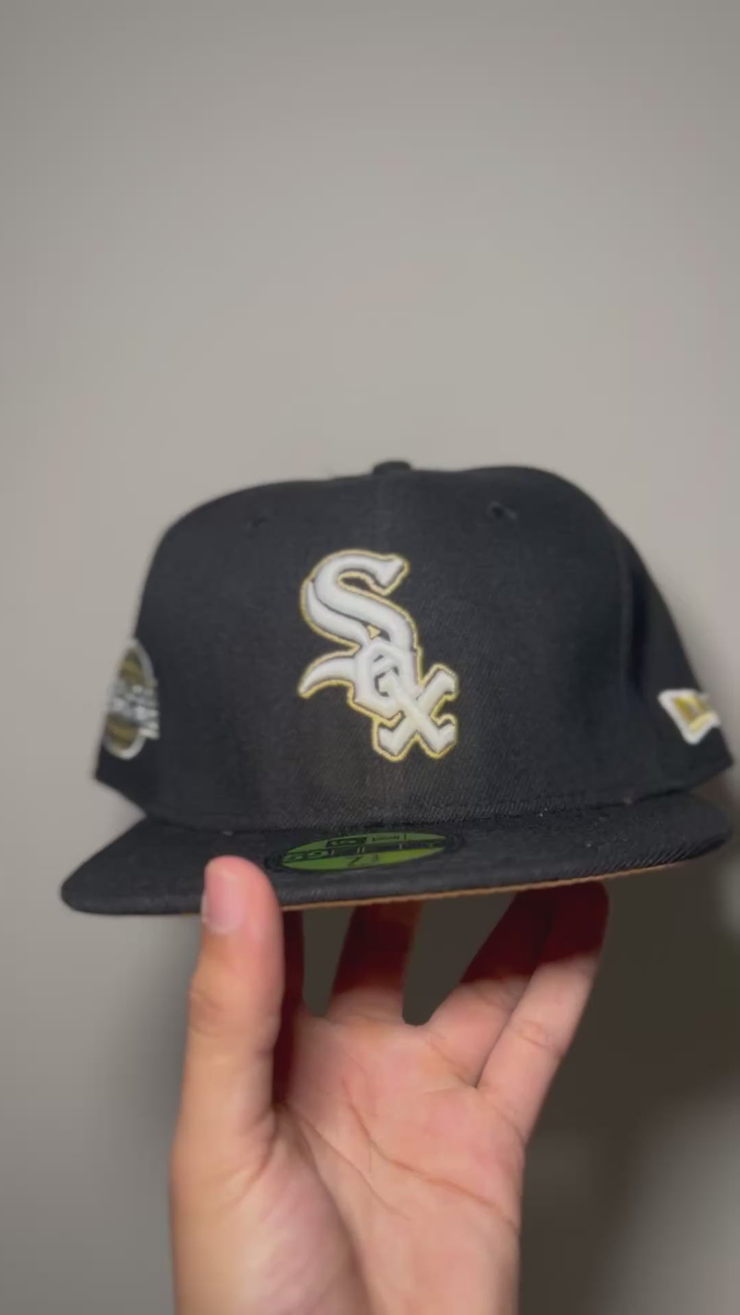New Era Exclusive 59Fifty Fitted Hat| Black Chicago White Sox World Series Anniversary Edition